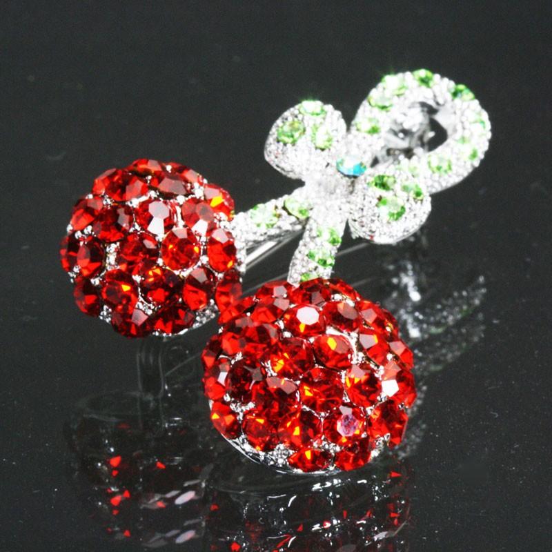 SWAROVSKI（スワロフスキー） ブローチ おしゃれ さくらんぼ チェリー