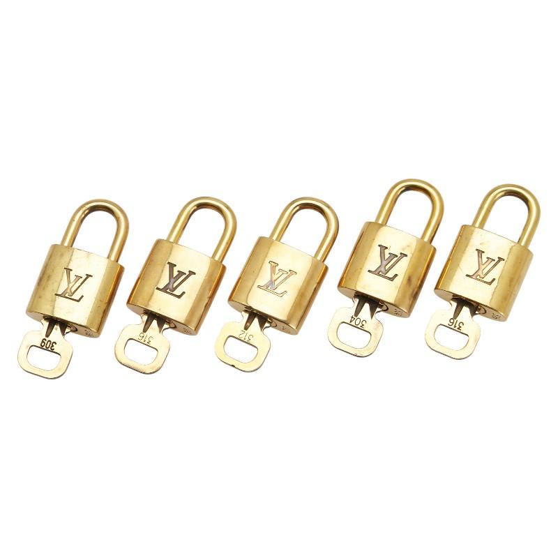 LOUIS VUITTON（ルイ・ヴィトン） ルイ ヴィトン カデナ 南京錠 キー 5