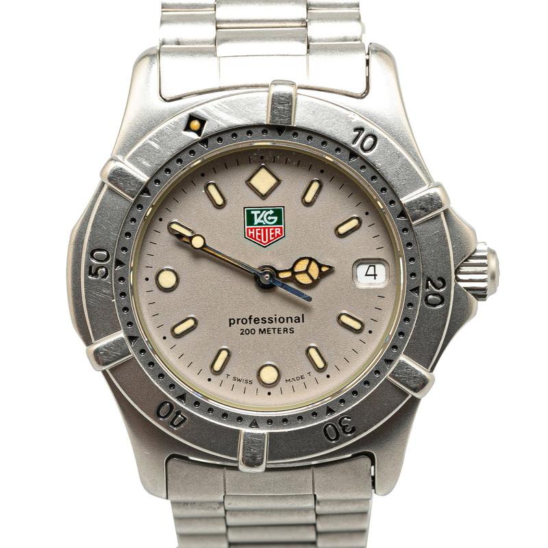 タグホイヤー プロフェッショナル 200 腕時計 WE1211-R クオーツ