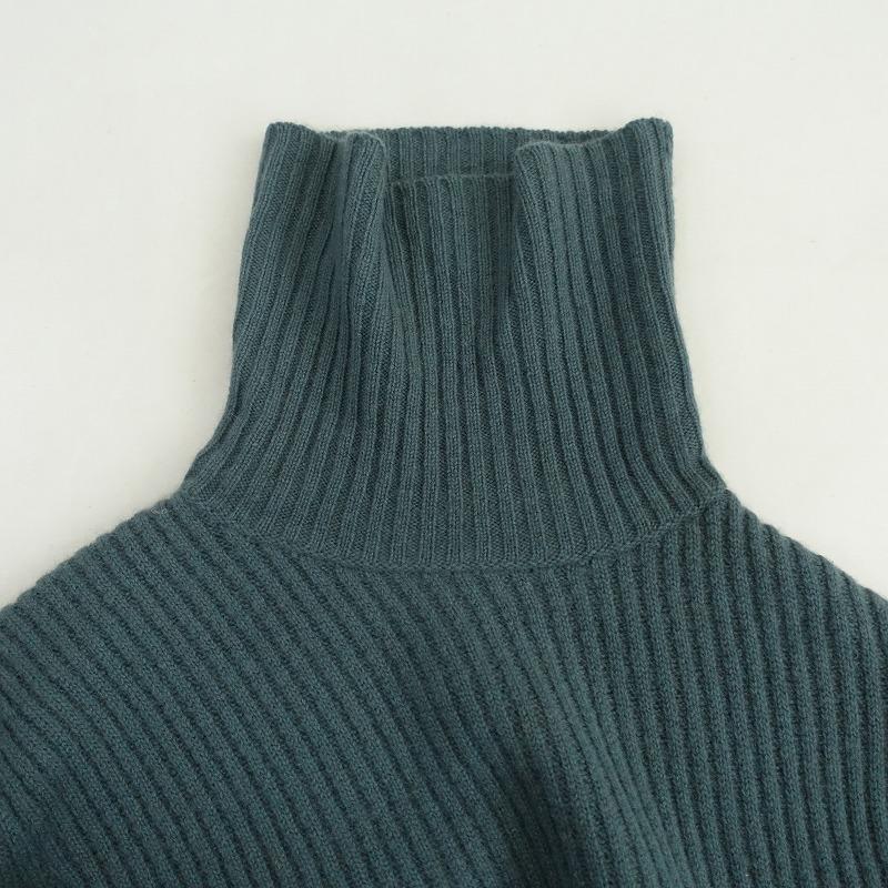 新品未使用】ダーマコレクション タートルネック セーター 未使用