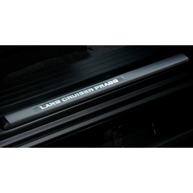 ランドクルーザープラド150系 中期：純正 スカッフイルミネーション