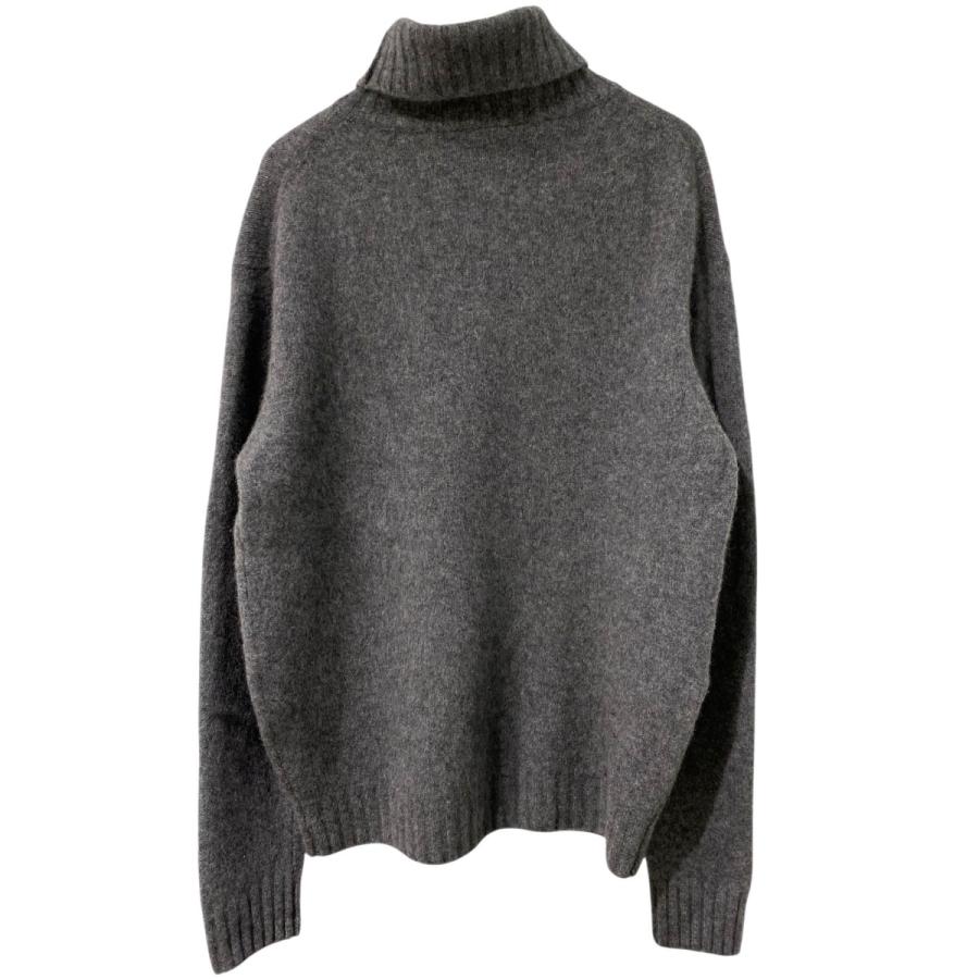 アローゴーナナ ARROW57 田中さんのセーターC．Tocculiカシミヤニット