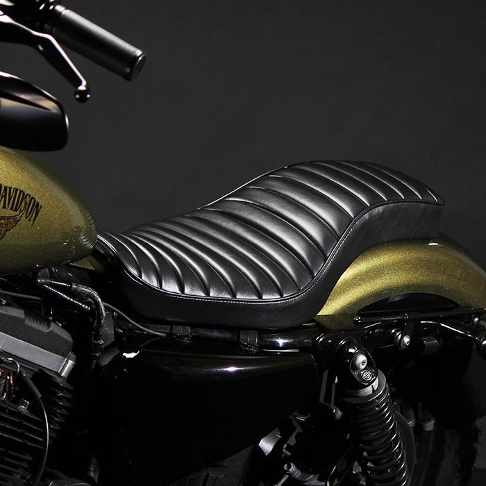 GLEAMING WORKS コブラ シート ブラック スポーツスター用 GW-3005