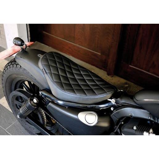 Rough Crafts ダイアモンドステッチ ソロシート スポーツスター用 : HD