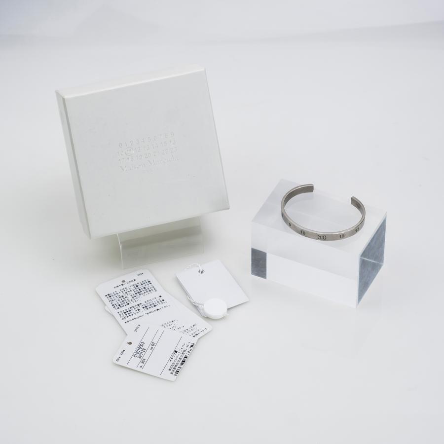 Maison Margiela（メゾンマルジェラ） マルジェラ ナンバーバングル