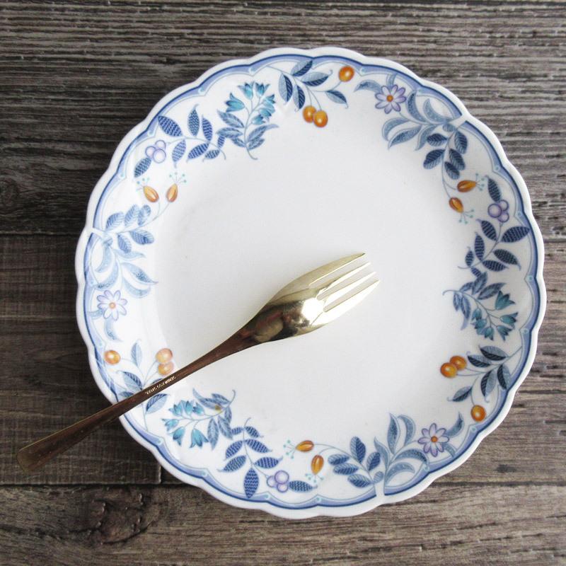 NARUMI プレート 皿 食器 NRC STUDIO JAPAN 木の実 青い花柄 / ナルミ