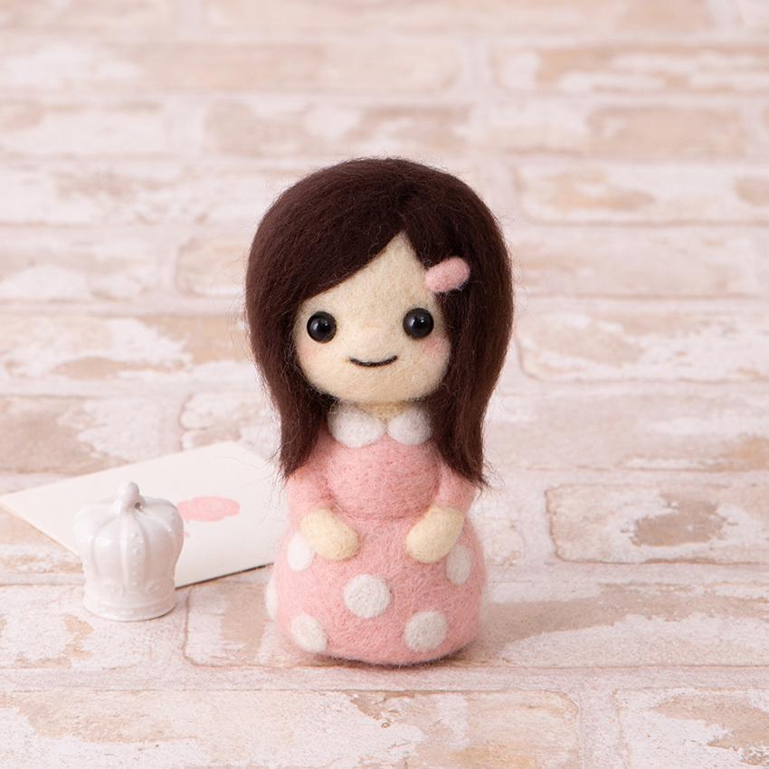 ハマナカ フェルト羊毛でつくる かわいいおんなのこ 黒髪のおんなのこ