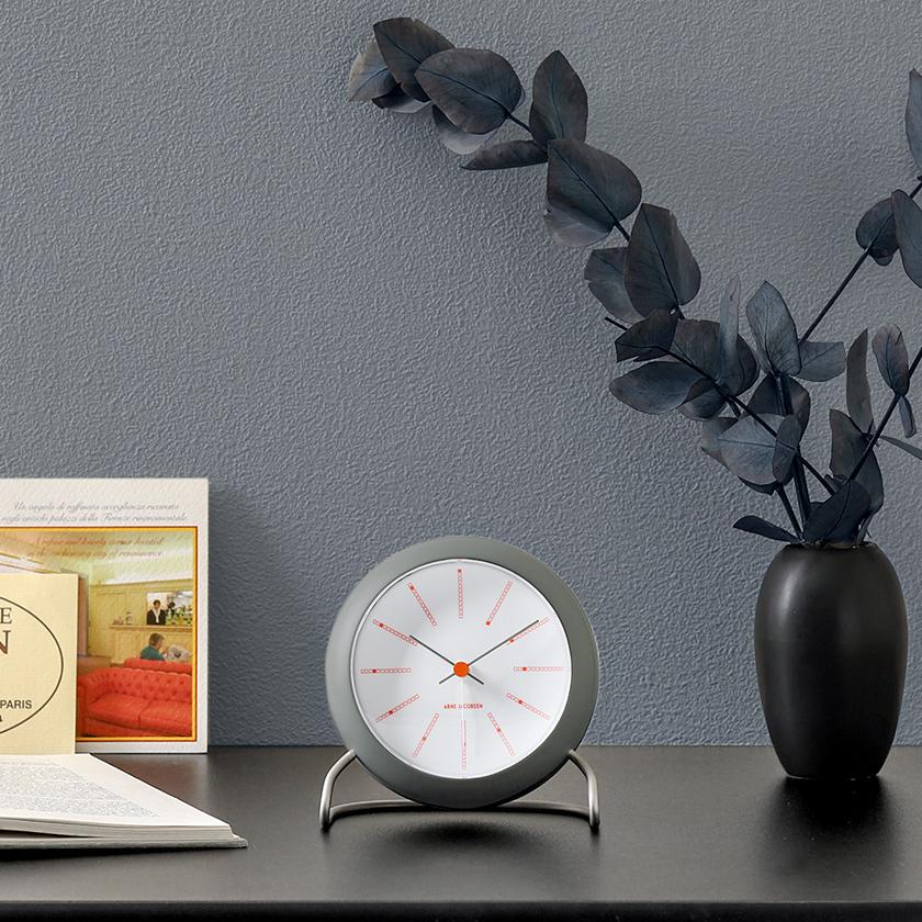 ARNE JACOBSEN table clock BANKERS グレー ］国内正規品 アルネ