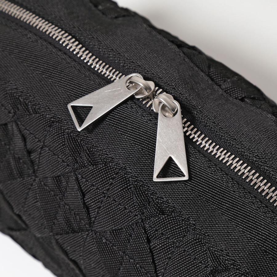 BOTTEGA VENETA（ボッテガ・ヴェネタ） ボディバッグ 666850 V0P51