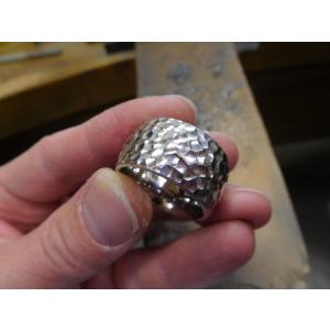 鍛造 指輪 リング ゴールド 18k 18金 k18 太い 太め 槌目 槌目加工 槌