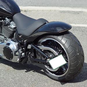 ハーレー M8ソフテイル ブレイクアウト、ファットボーイ ショートリア