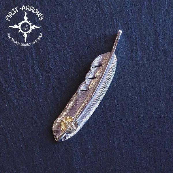 FIRST ARROW's（ファーストアローズ） K18付 フェザー(L) ペンダント