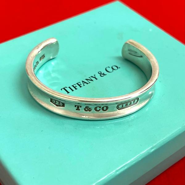 TIFFANY&Co.（ティファニー） 極 美品 箱付 1837 ナローバングル ロゴ