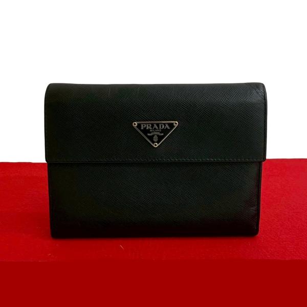 PRADA（プラダ） 極 美品 三角ロゴ 金具 サフィアーノ レザー 本革 三