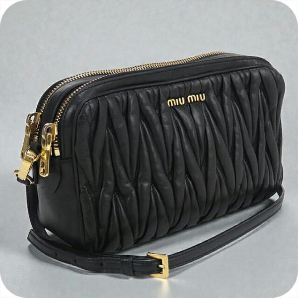 miu miu（ミュウミュウ） 中古 斜め掛け ショルダーバッグ レディース