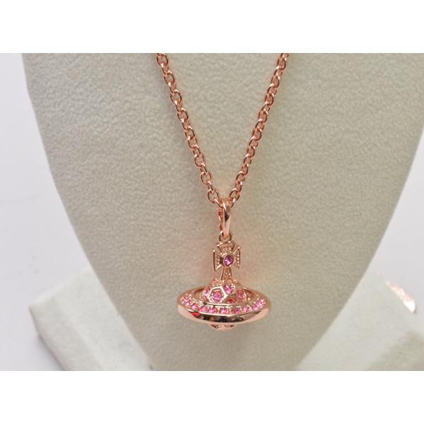 Vivienne Westwood（ヴィヴィアンウエストウッド） オーヴ ネックレス