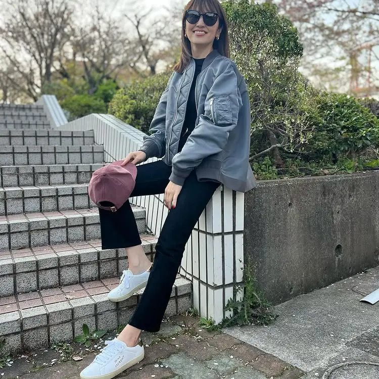 sacaiの服を着た矢田亜希子さんのコーデ 私服/衣装/購入先 - Woomy