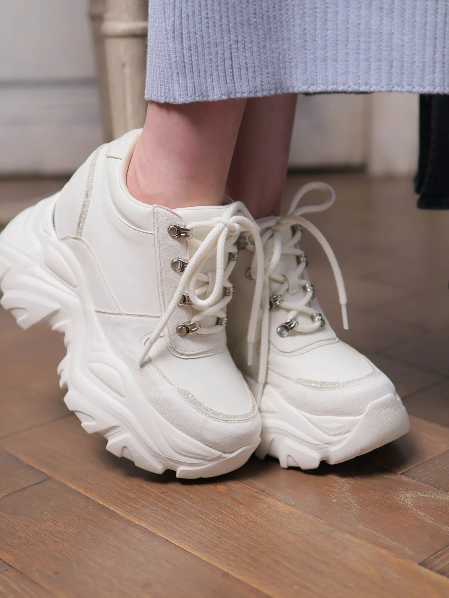 LIP SERVICE（リップサービス）｜ ロゴシューレースボリュームソール