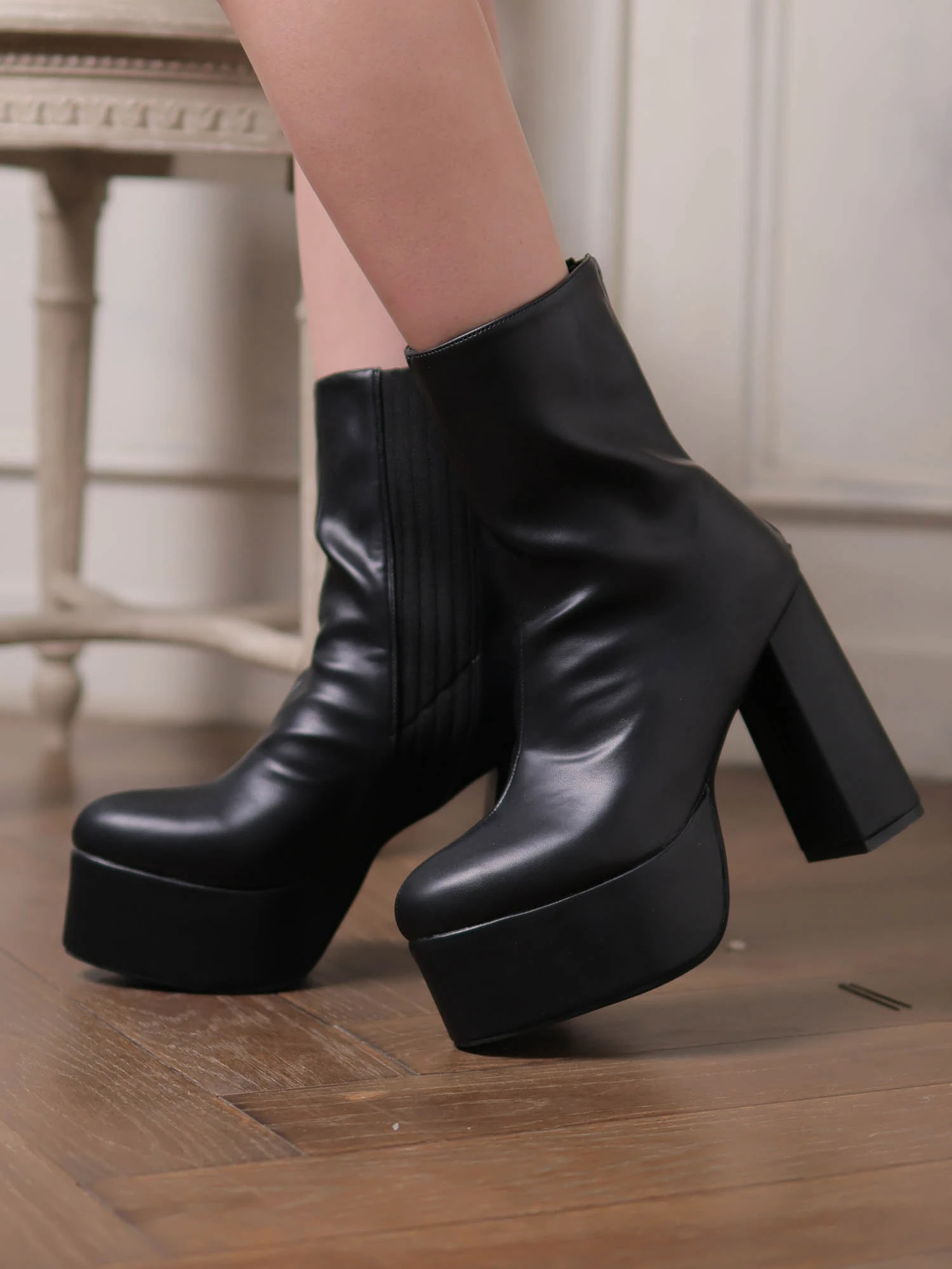 01_001.jpg?img_width=750