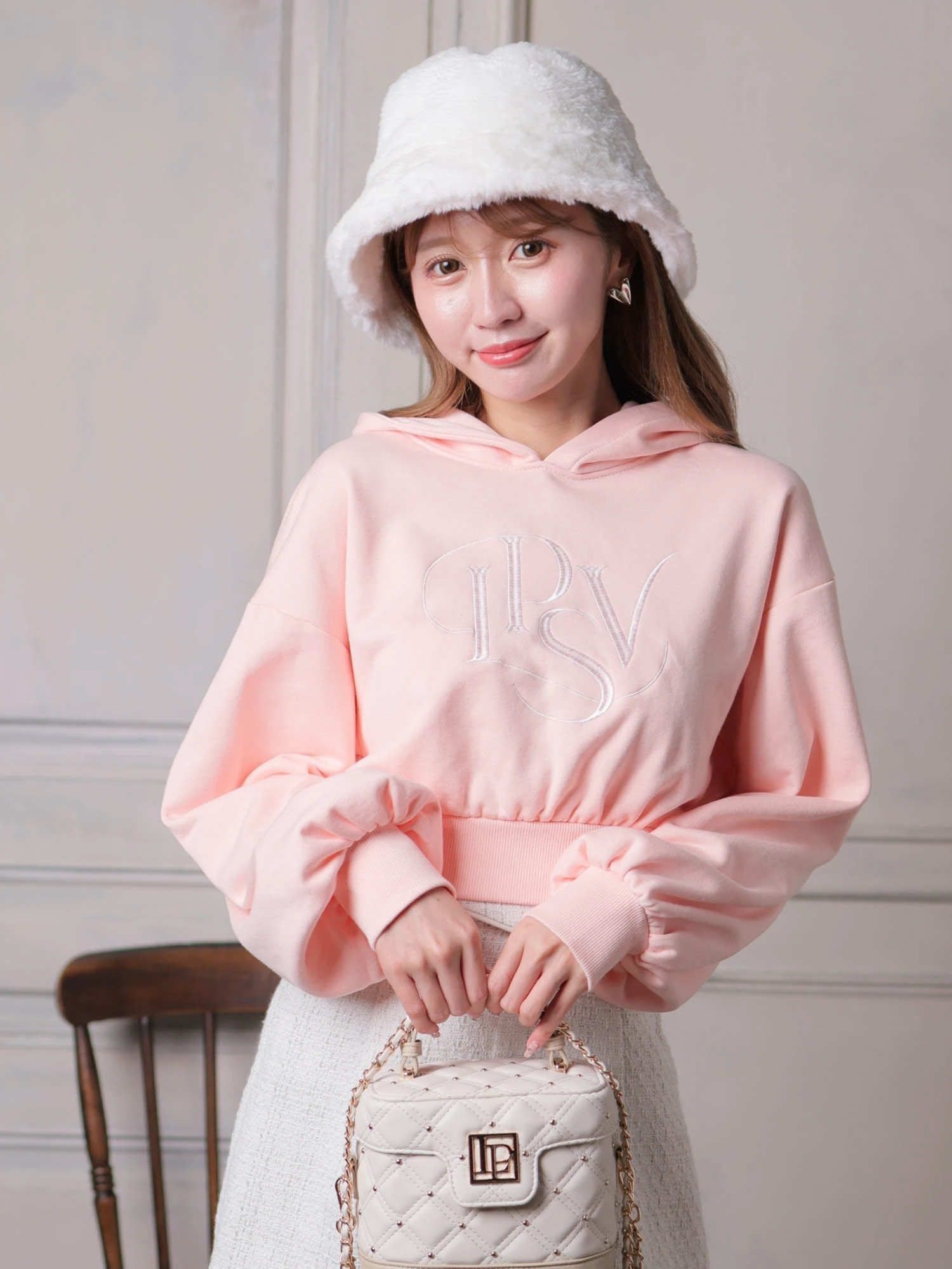 LIP SERVICE（リップサービス）｜ カーブロゴスウェットフーディー