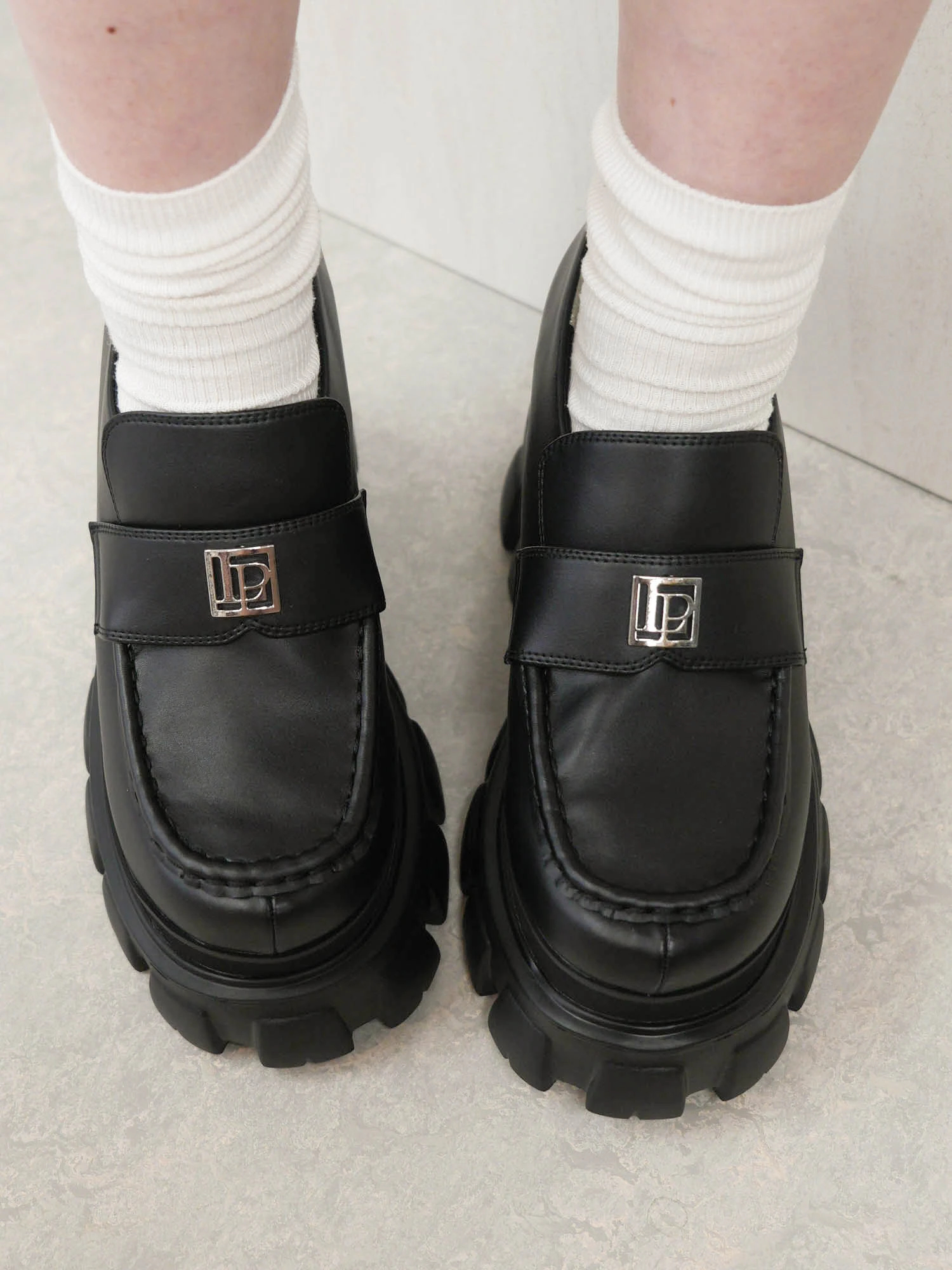 LIP SERVICE（リップサービス）｜ ボリュームインソールローファー