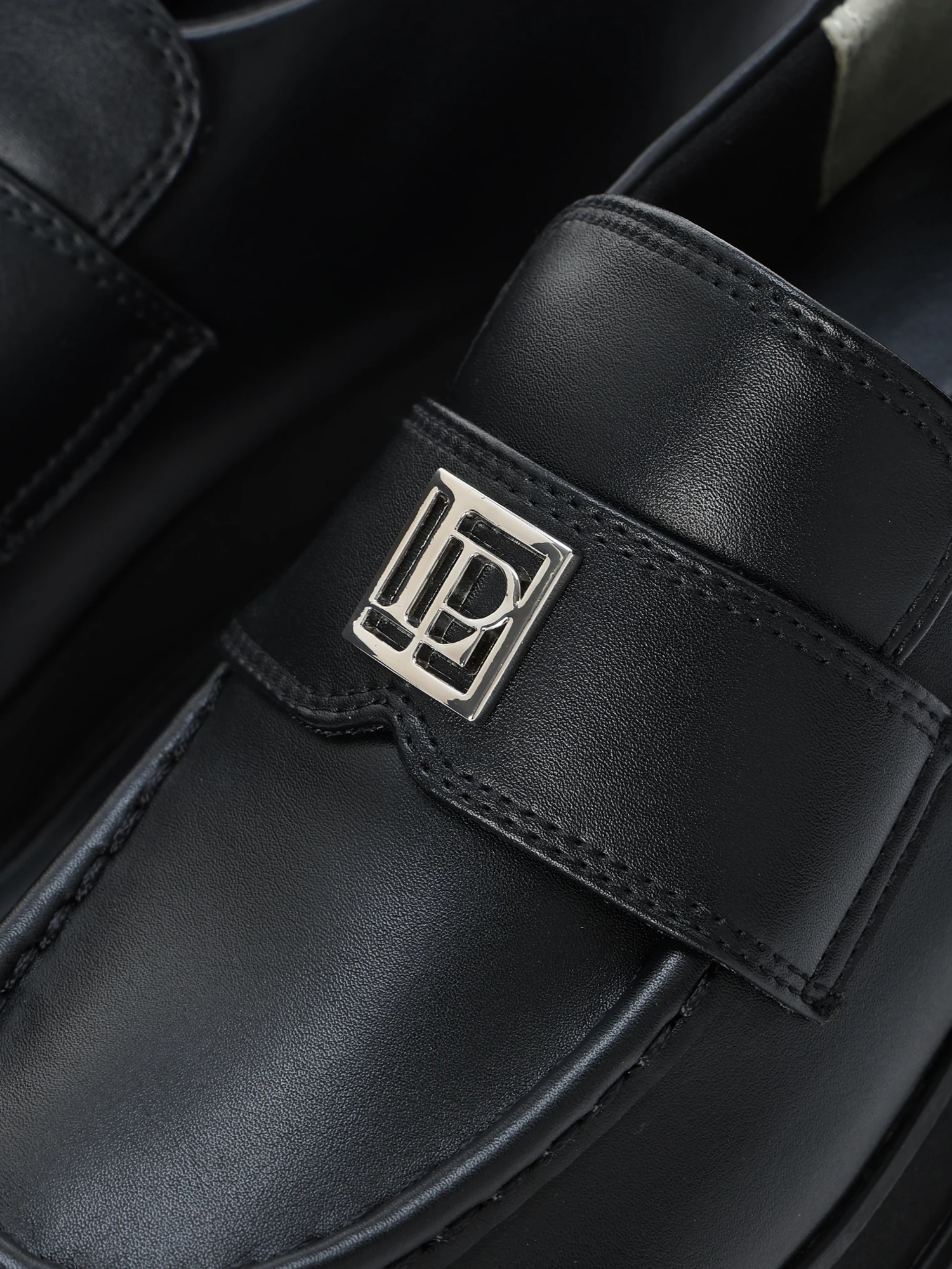 LIP SERVICE（リップサービス）｜ ボリュームインソールローファー