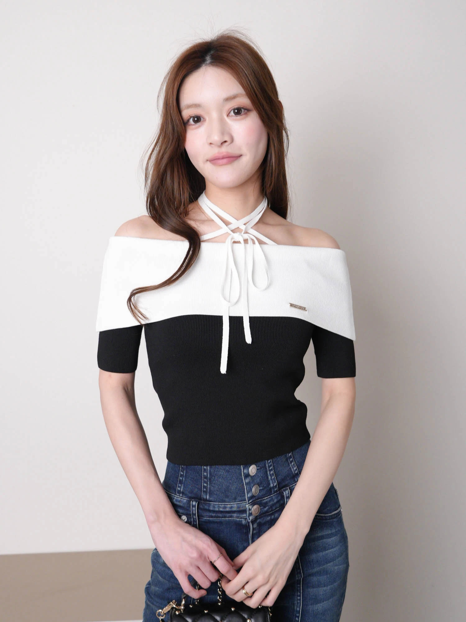 LIP SERVICE（リップサービス）｜ ワイドオフショルストラップニット