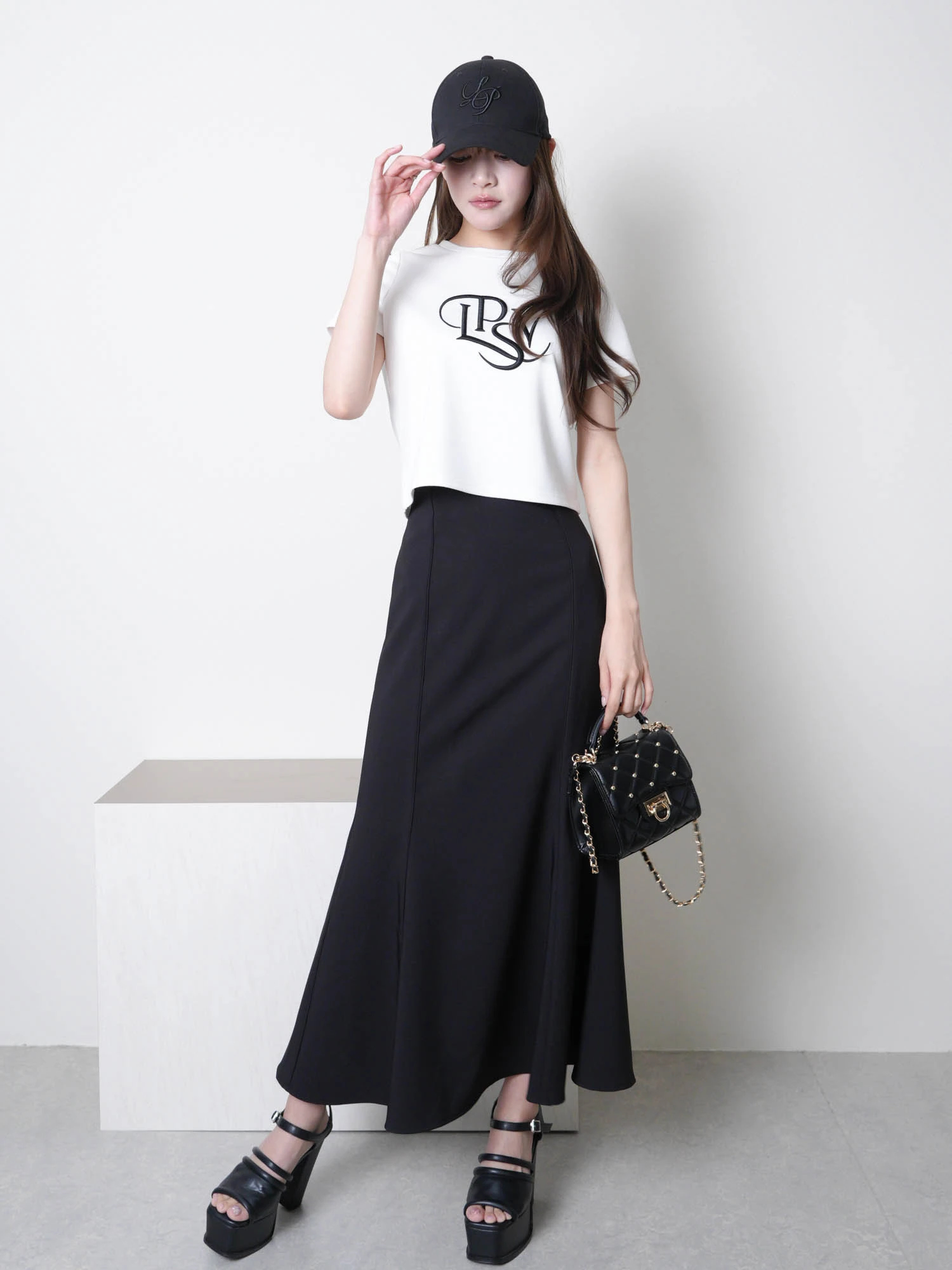 LIP SERVICE（リップサービス）｜ バックスピンドルストレッチ