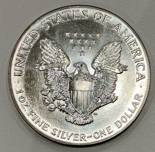 アメリカドル(USD)1ドル銀貨 コイン イーグル リバティー 1988年【送料