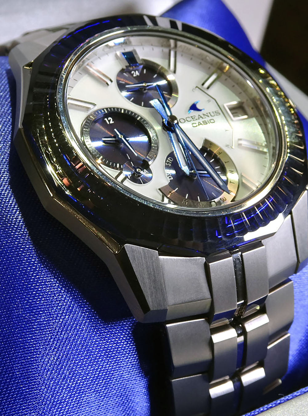 OCW-S6000PB-7AJR] CASIO WATCH OCEANUS MANTA S6000 SERIES PLATINUM