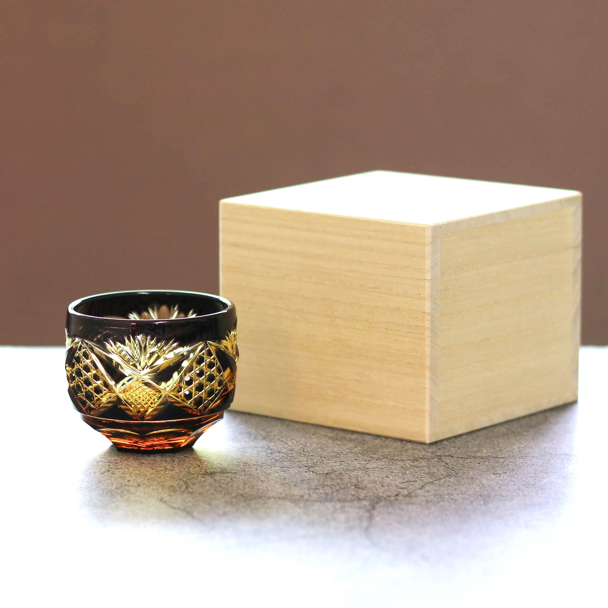 黒木国昭 綾切子 中皿 共箱 黒木国昭 綾切子 中皿 共箱 2025年最新】綾