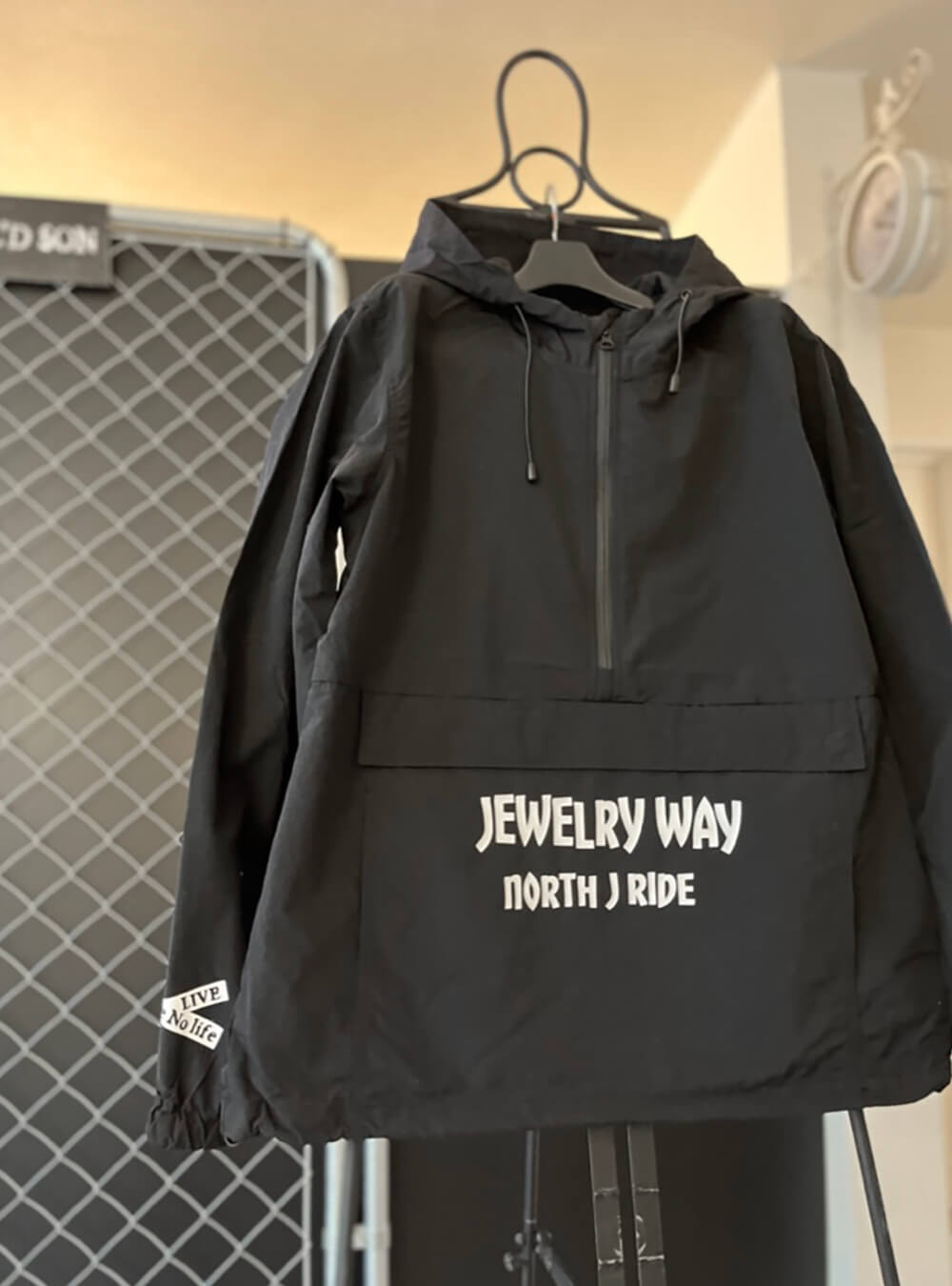 JEWEL'D SON （ジュエルソン）ナイロン アノラック パーカ（一重