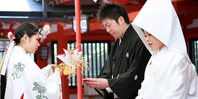 神社・寺院の結婚式ならリモート打合せの三々九度、全国どこでも定額プラン