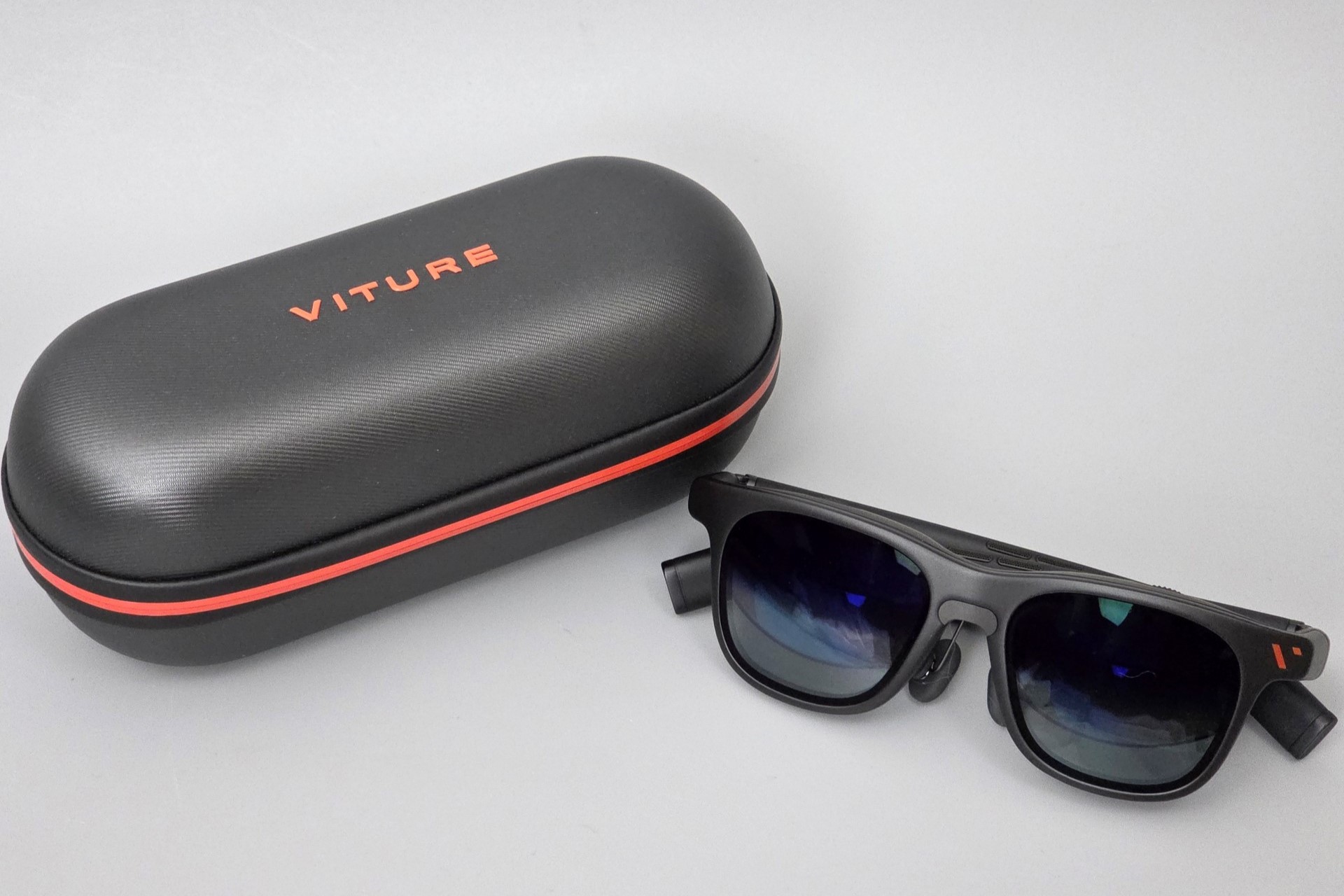 XRグラスにハマり「VITURE Pro XR グラス」を購入――ウェアラブルなサブ