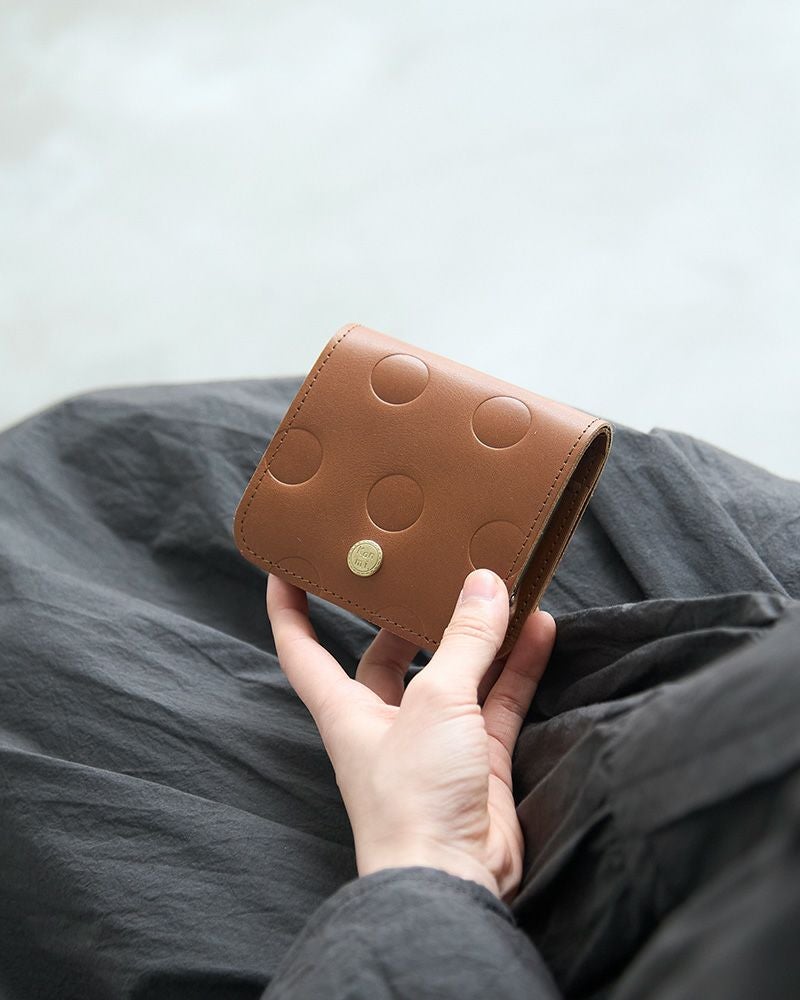 小さくてもお札を折らずに「キャンディ がま口コンパクトウォレット