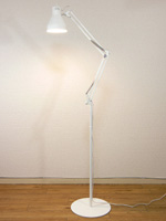 家電製品ミニレビュー - 無印良品「LEDアルミフロアライト」 - 家電 Watch