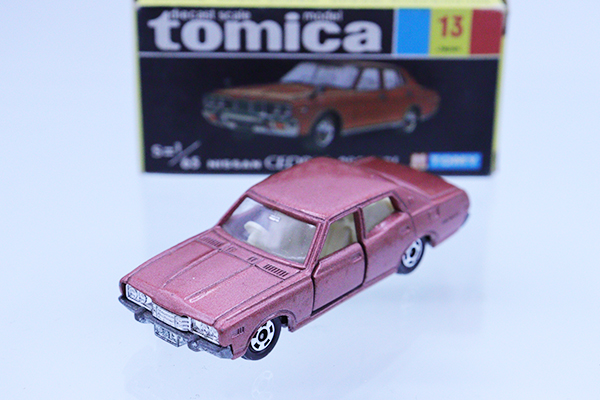 ミニカーショップ ケンボックス トミカ 黒箱☆13☆日産セドリック 2800
