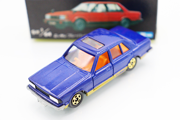 ミニカーショップ ケンボックス トミカ 黒箱☆17-4-3☆日産ブルー