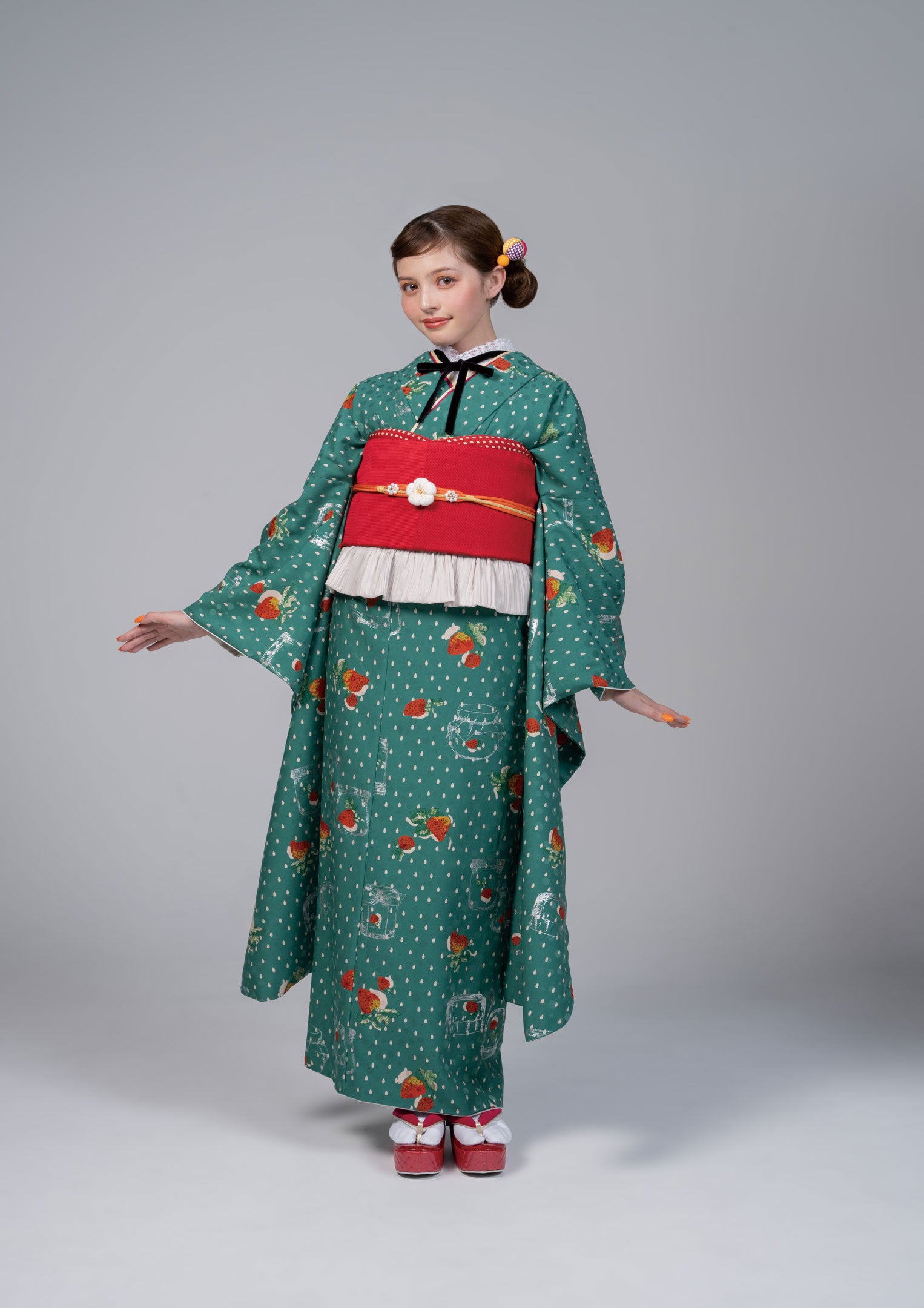 振袖ネットレンタル：緑といちごジャム】絶対人と被らない昭和レトロ