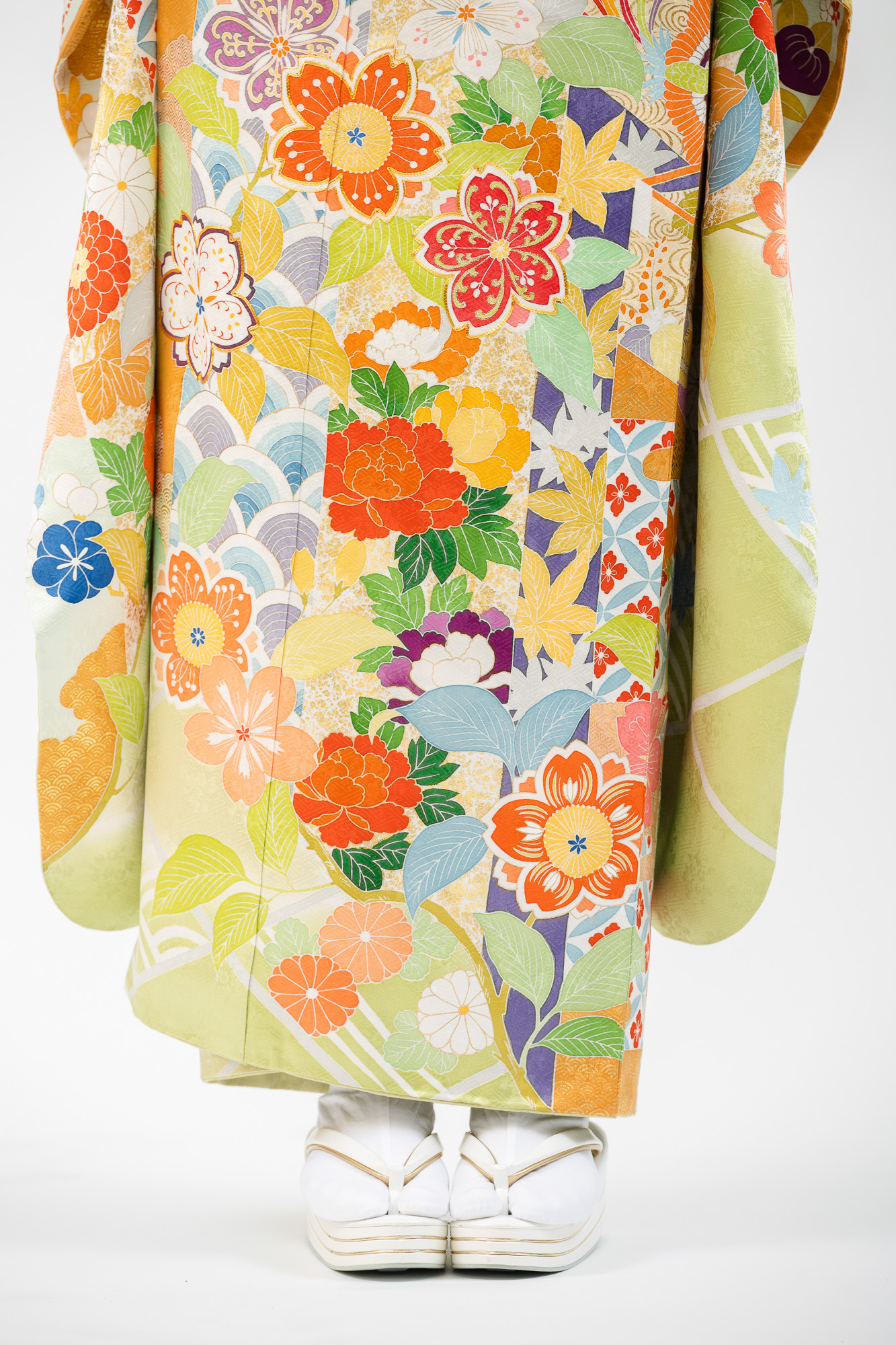 最高級振袖レンタル】黄緑色・古典鳳凰柄・上質の京友禅 品番sk-46