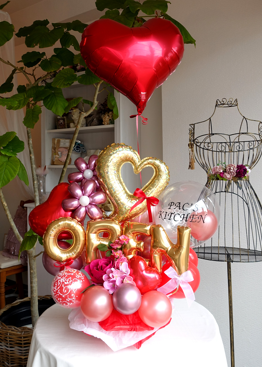 開店祝い バルーン卓上】 英字でお名前＆メッセージをお入れします