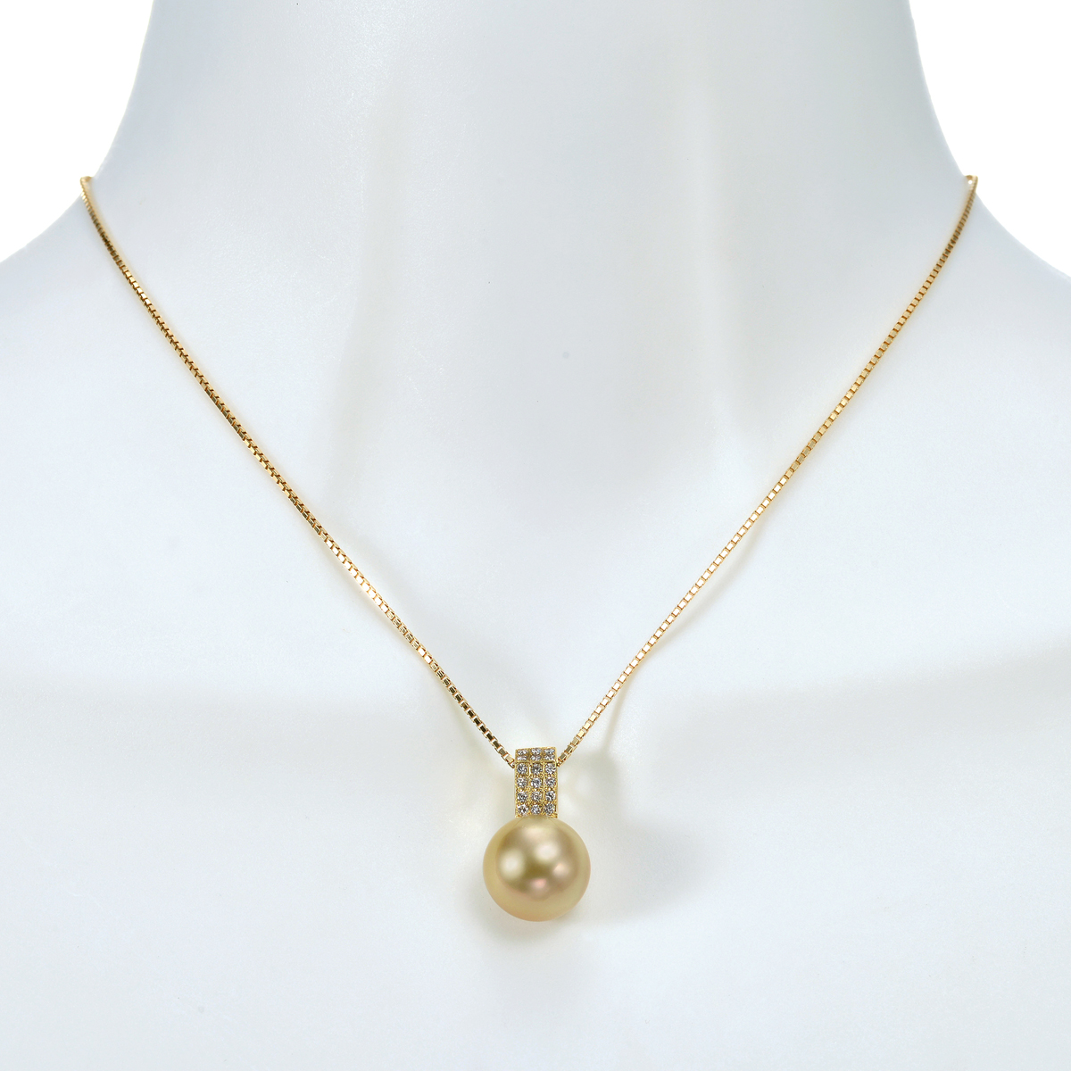 K18 南洋ゴールドパール ペンダント（12ミリ以上・D0.20ct 花珠 最上級