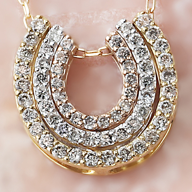 K18スリーカラー ダイヤモンド 馬蹄（ホースシュー）ネックレス（合計