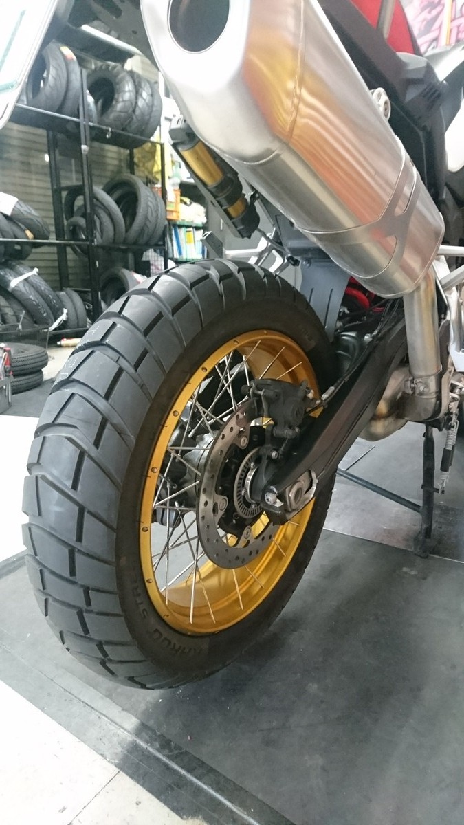 BMW F850GS メッツラー KAROOストリート 前後タイヤ交換 - NAPS-ON