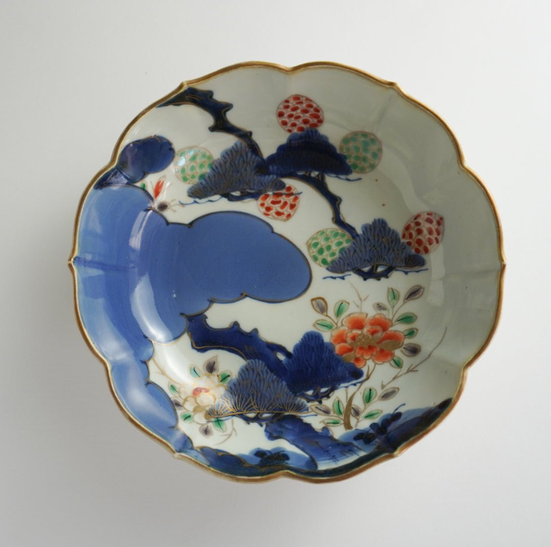 染付に金彩、風景を映す大なます皿 – Kotto Shop