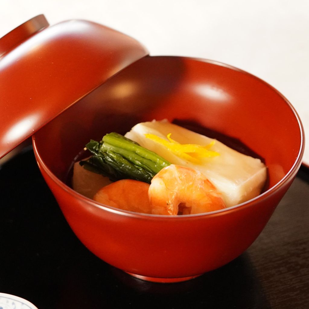 越前 まゆ型古代朱お好み椀 – 漆器 高翆