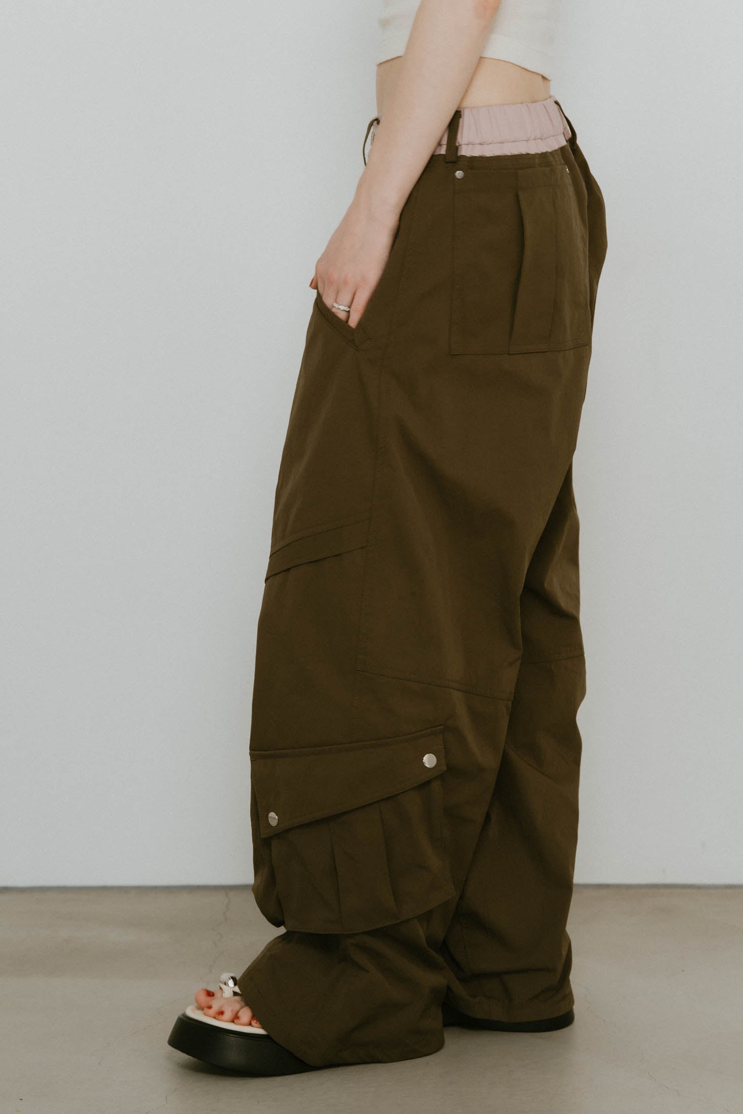 docking nylon pants(unisex)/khaki | KNUTH MARF