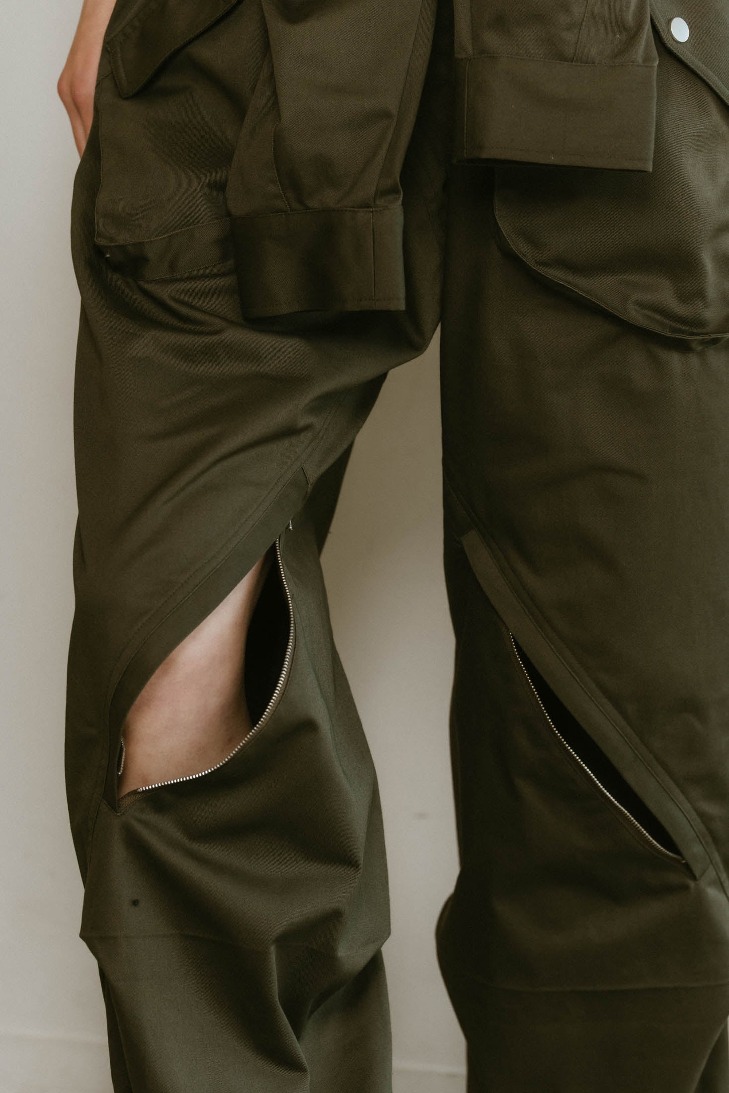 2way front cross all in one/khaki | KNUTH MARF
