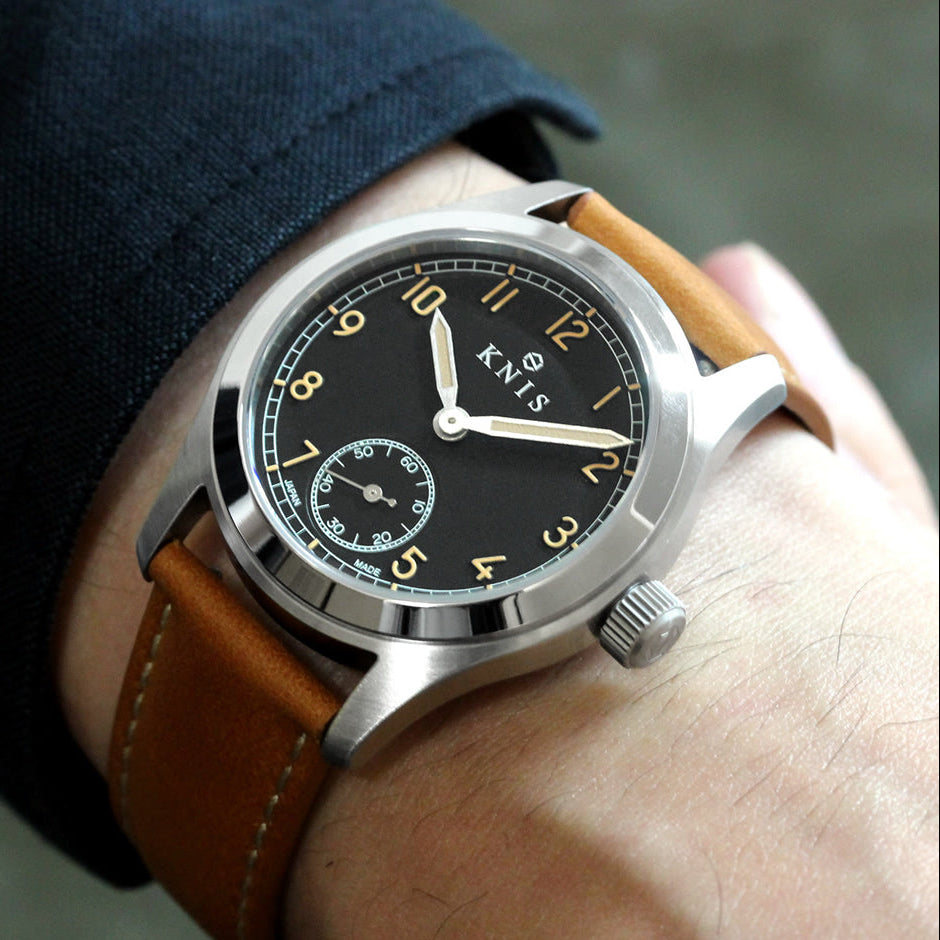 KNIS レトロミリタリーウォッチ ブラックダイヤル キャメルレザー