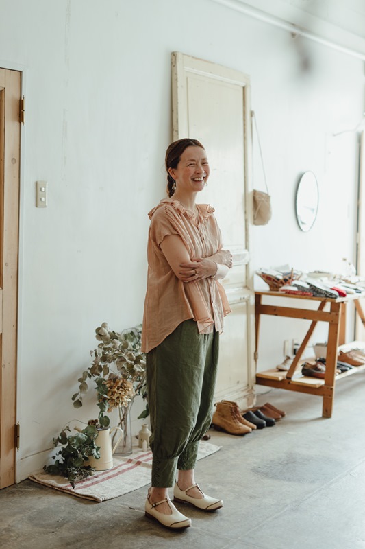 長崎の風景とトレンチコート＆サーカスパンツ | 暮らしとおしゃれの編集室